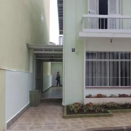 Rent this 2 bed house on Rua Joaquim Antunes 515 in Pinheiros, São Paulo - SP