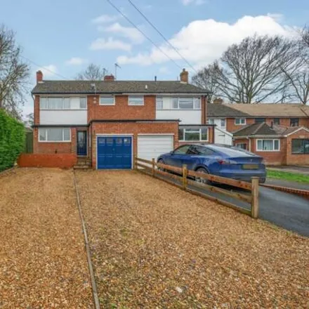 Buy this 3 bed duplex on North View Road in Tadley, RG26 3SW