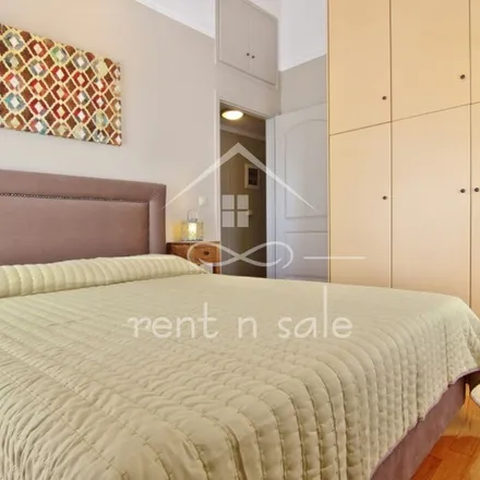 Rent this 4 bed apartment on Κασταλία in Ήτα, Elliniko