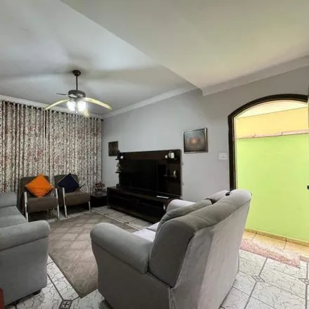 Buy this 3 bed house on Rua Buri in Vila Pires, Santo André - SP