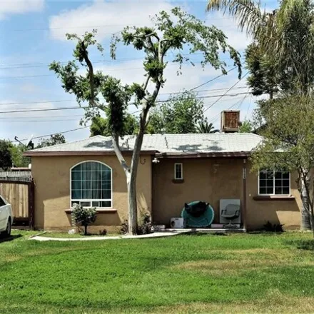 Buy this 2 bed house on 845 Irvin Street in City of Bakersfield, CA 93304