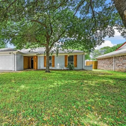 Buy this 4 bed house on 552 Clover Drive in Saginaw, TX 76179