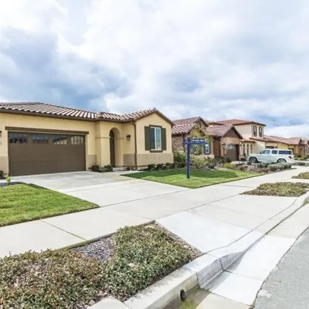 Buy this 3 bed house on 5505 Pinnacle View Way in Antioch, CA 94531