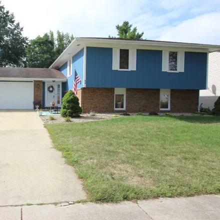 Buy this 4 bed house on 32 Kenfield Circle in Bloomington, IL 61704