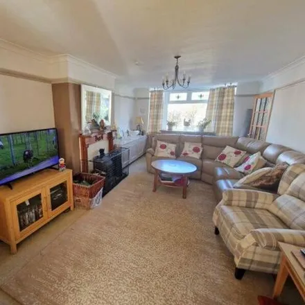 Image 8 - Ashleigh Road, Exmouth, EX8 2JY, United Kingdom - House for sale