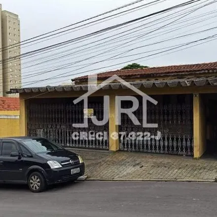 Buy this 5 bed house on Avenida da Saudade in Jardim Haydeé, Mauá - SP