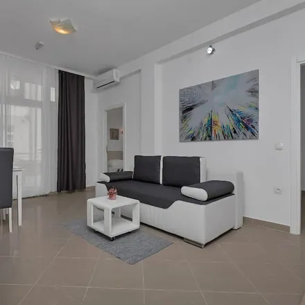 Image 2 - Makarska rivijera, Tučepi, Split-Dalmatia County, Croatia - Apartment for rent