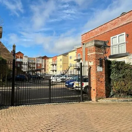 Image 1 - Gloucester Square, Lansdowne Hill, Southampton, SO14 2GH, United Kingdom - Room for rent