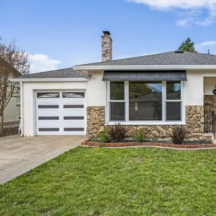 Buy this 3 bed house on 2770 Iowa Street in Napa, CA 94558