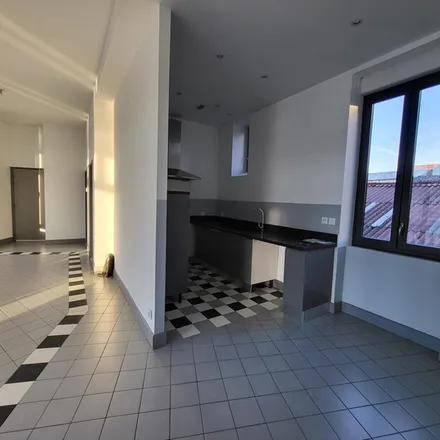 Rent this 3 bed apartment on 1 Place Saint-Maurice in 38200 Vienne, France