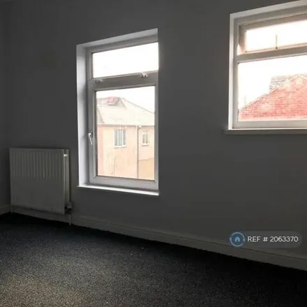 Image 7 - 17 Holly Street, Wakefield, WF2 9AU, United Kingdom - Townhouse for rent
