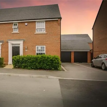 Buy this 4 bed house on Woolpack Drive in Horeston Grange, CV11 6BB