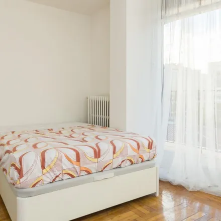 Rent this 7 bed room on Paseo de la Castellana in 222, 28046 Madrid