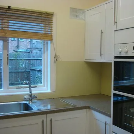 Image 3 - Gladstone Avenue, London, N22 6LG, United Kingdom - House for rent