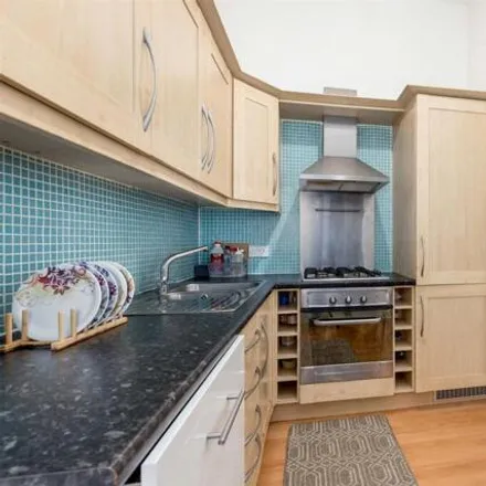 Image 9 - 18 Bruntsfield Avenue, City of Edinburgh, EH10 4EP, United Kingdom - Apartment for sale