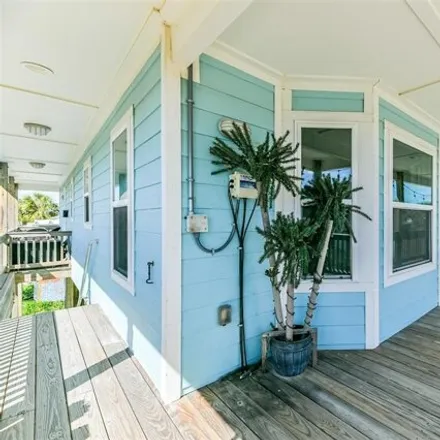 Image 4 - 16542 Mansvelt Road, Jamaica Beach, Galveston County, TX 77554, USA - House for sale