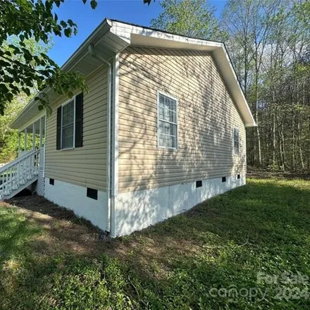 Image 3 - 299 Gravel Hill Court, Alexander County, NC 28681, USA - House for sale