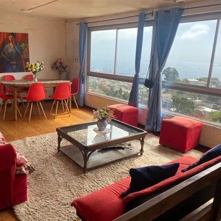 Rent this 3 bed house on Díaz Reyes in 237 0951 Valparaíso, Chile