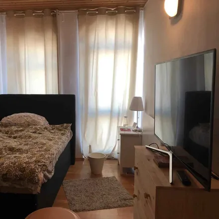 Rent this 3 bed room on Deisenhofener Straße 4 in 81539 Munich, Germany