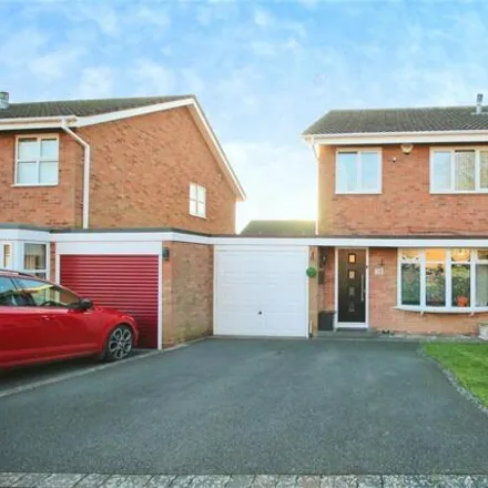 Buy this 3 bed duplex on Bishopstone Close in Redditch, B98 0AT