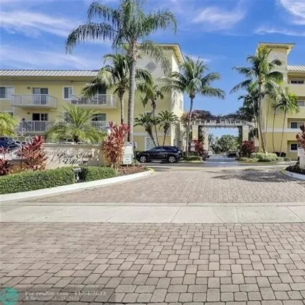 Buy this 2 bed condo on Pine Crest Prep School in Northeast 16th Avenue, Fort Lauderdale