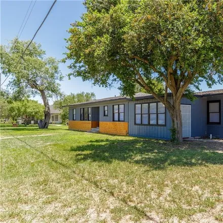 Image 3 - 721 South 8th Street, Kingsville, TX 78363, USA - House for sale
