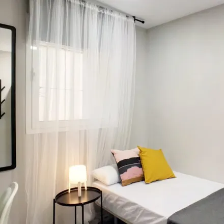 Rent this 5 bed room on TEO in Calle Bretón de los Herreros, 28003 Madrid