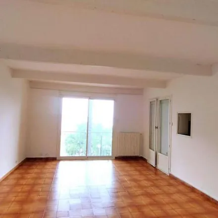 Rent this 4 bed apartment on L'Atelier Original in Place d'Armes, 83800 Toulon