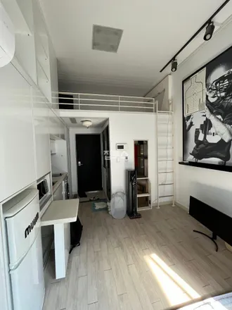 Rent this studio apartment on 서울특별시 강남구 논현동 145-10