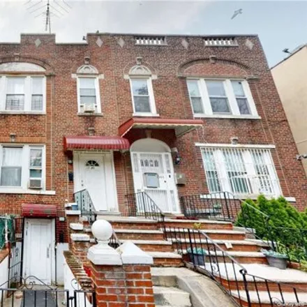 Buy this 7 bed house on 35-46 92nd Street in New York, NY 11372