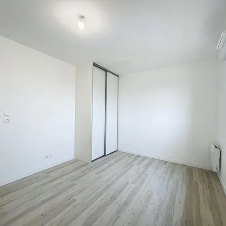 Rent this 3 bed apartment on 14 Rue Boniface in 49300 Cholet, France