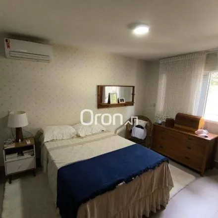 Buy this 3 bed house on Rua Boulevard das Amendoeiras in Jardim Europa, Goiânia - GO