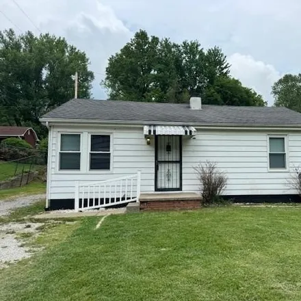 Buy this 2 bed house on 2717 Park Drive in Henderson, KY 42420