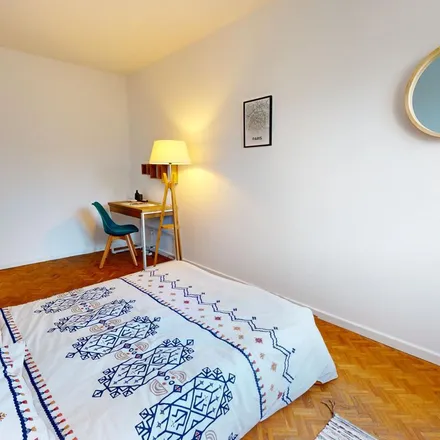 Rent this 4 bed apartment on 101 Rue Joliot-Curie in 69005 Lyon, France