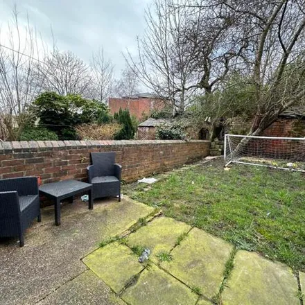 Image 9 - Bellhouse Road/Bevercotes Road, Bellhouse Road, Sheffield, S5 6HN, United Kingdom - Townhouse for sale