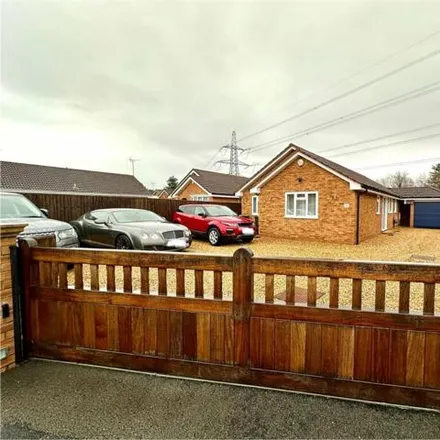 Buy this 4 bed house on Acacia Avenue in Verwood, BH31 6XH