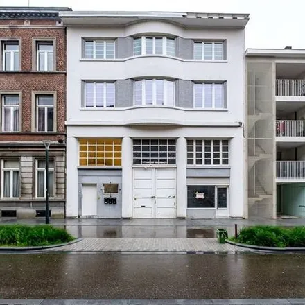 Rent this 1 bed apartment on Stationsstraat 47 in 3800 Sint-Truiden, Belgium