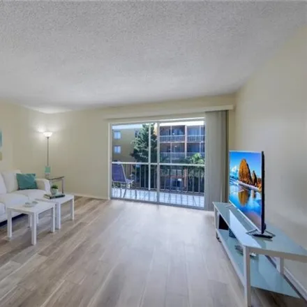 Image 1 - Towers Condominiums, 2366 East Mall Drive, Fort Myers, FL 33901, USA - Condo for sale