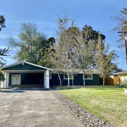 Buy this 3 bed house on 911 Sherwood Place in Eugene, OR 97401