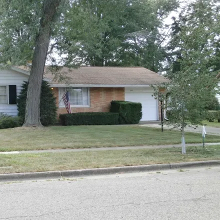Buy this 3 bed house on 809 Huntington Drive in Owosso, MI 48867