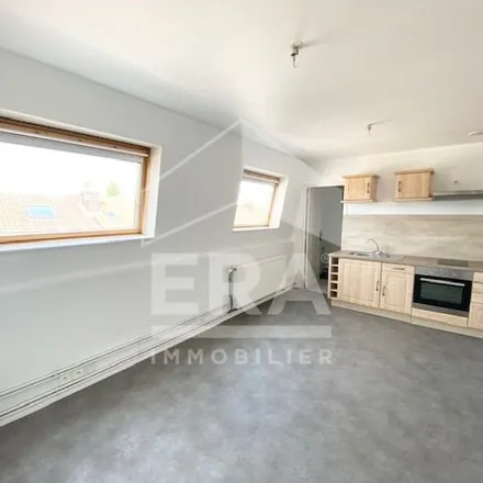 Rent this 2 bed apartment on 97 Rue Régnier in 62100 Calais, France