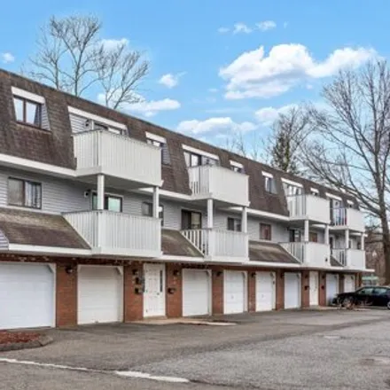 Buy this 1 bed condo on 46 Churchill Drive in Newington, CT 06111