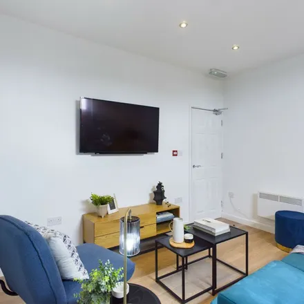 Rent this 5 bed apartment on Claremont Road in Manchester, M14 5WU
