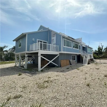 Buy this 3 bed house on 785 Rabbit Rd in Sanibel, Florida