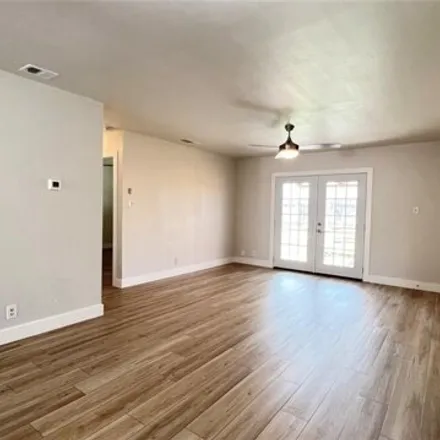 Image 3 - 11208 Renel Drive, Austin, TX 78758, USA - Apartment for rent