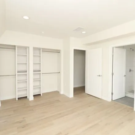 Image 7 - Budlong Avenue, Los Angeles, CA 90007, USA - Apartment for rent