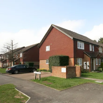 Rent this 1 bed apartment on Woodfield in Ashtead, KT21 2RL