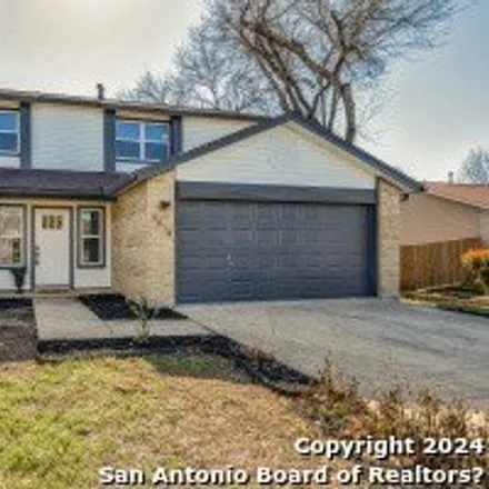 Image 3 - 9816 Broad Forest Street, San Antonio, TX 78250, USA - House for sale