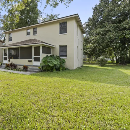 Rent this 2 bed townhouse on 1002 Day Avenue in Murray Hill, Jacksonville