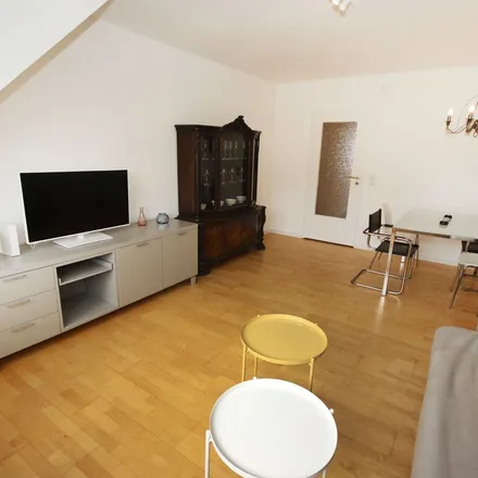 Rent this 2 bed apartment on Oberbilker Allee 282 in 40227 Dusseldorf, Germany